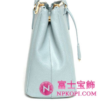 プラダ（PRADA）SAFFIANO LUX　レディーストートバッグ　ラーゴブルー　BN1786-NZV-D30 